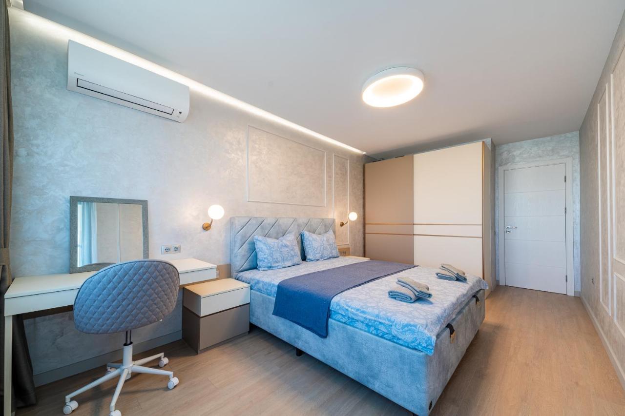 Apartamento Sky Symphony Varna Exterior foto