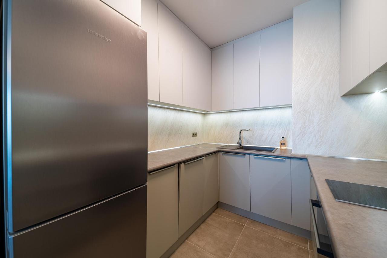 Apartamento Sky Symphony Varna Exterior foto