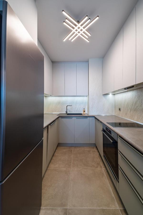 Apartamento Sky Symphony Varna Exterior foto