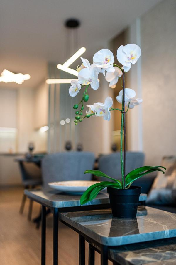 Apartamento Sky Symphony Varna Exterior foto
